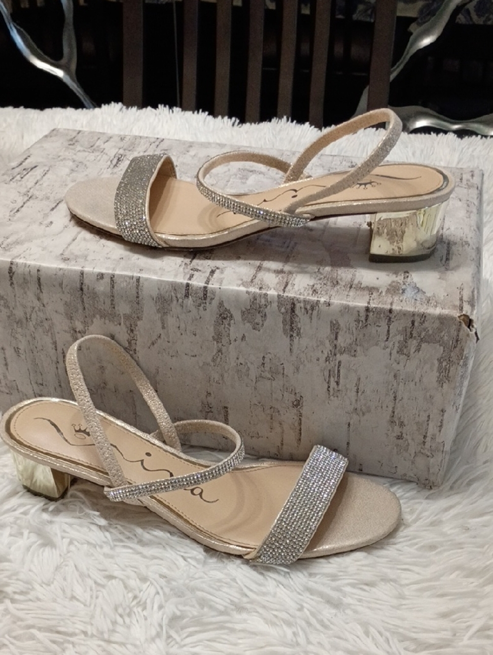 Nina Gwenda Gold Glitter Crystal Strap Low Platinum Block Heel Sandals 7.5